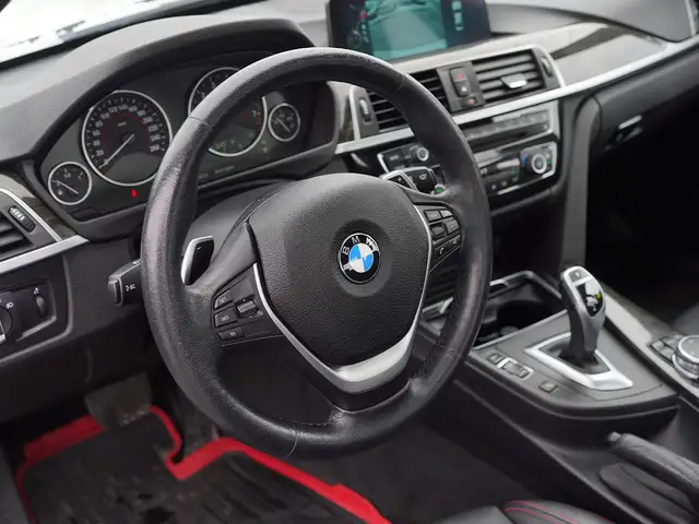 2016 BMW 328i xDrive AWD, Leather Seats, Sunroof, Cruise Control - Photo 10