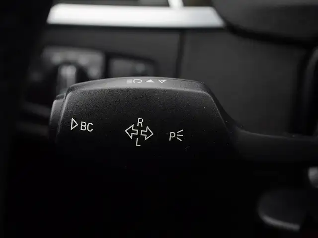 2016 BMW 328i xDrive AWD, Leather Seats, Sunroof, Cruise Control - Photo 15