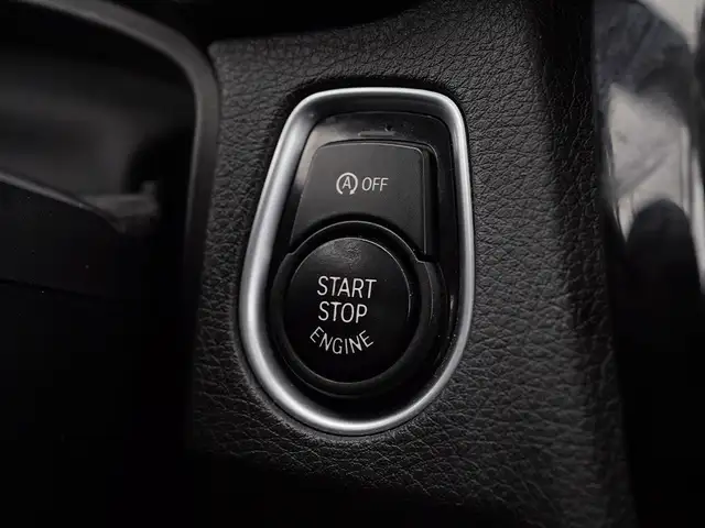 2016 BMW 328i xDrive AWD, Leather Seats, Sunroof, Cruise Control - Photo 17