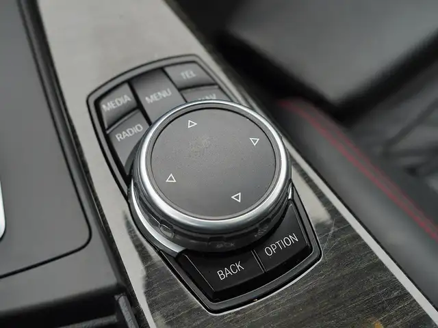 2016 BMW 328i xDrive AWD, Leather Seats, Sunroof, Cruise Control - Photo 23