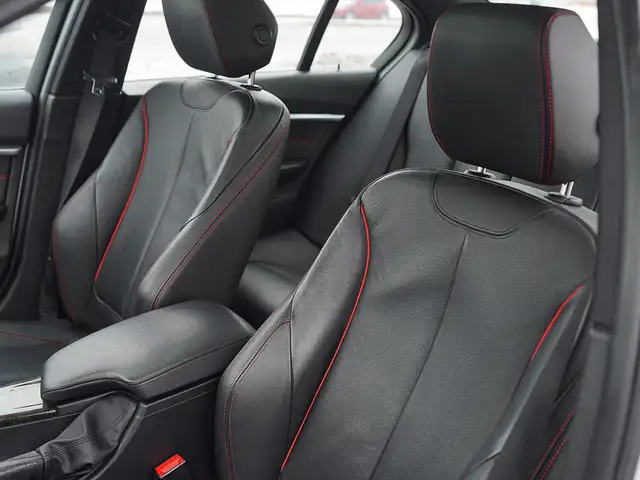 2016 BMW 328i xDrive AWD, Leather Seats, Sunroof, Cruise Control - Photo 27