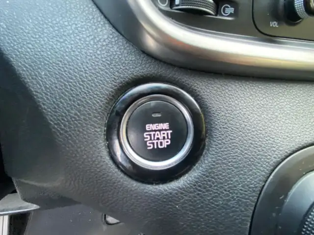 2016 Kia Sorento 3.3L EX  - PANORAMIC SUNROOF, HEATED STEERING W - Photo 12