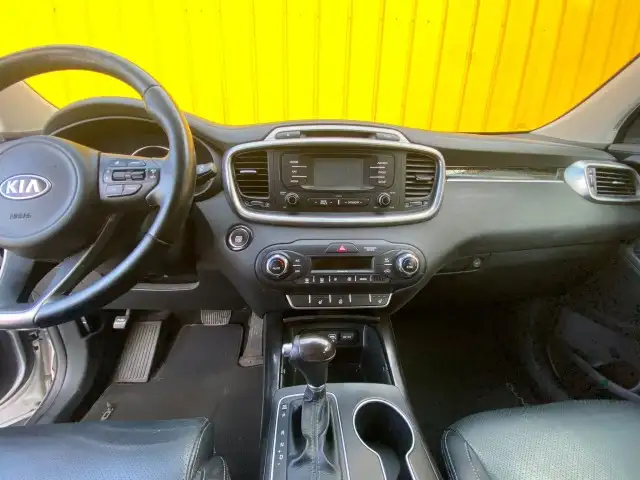 2016 Kia Sorento 3.3L EX  - PANORAMIC SUNROOF, HEATED STEERING W - Photo 15