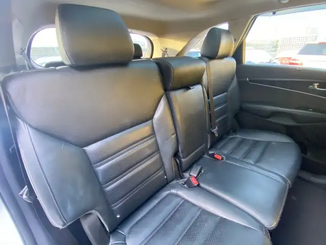 2016 Kia Sorento 3.3L EX  - PANORAMIC SUNROOF, HEATED STEERING W - Photo 27