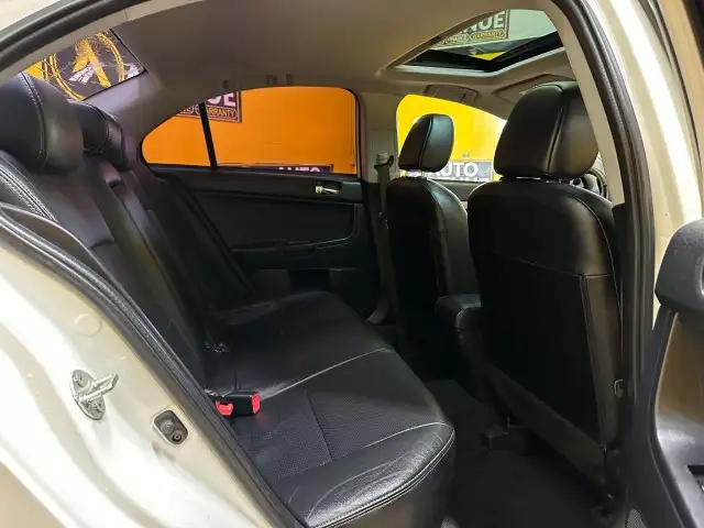 2014 Mitsubishi Lancer GT - AWD! SUNROOF! HEATED SEATS! LEATHER! - Photo 12