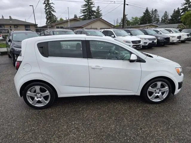 2016 Chevrolet Sonic LT - BLUETOOTH, SUNROOF, FOLDING REAR SEATS - Photo 6