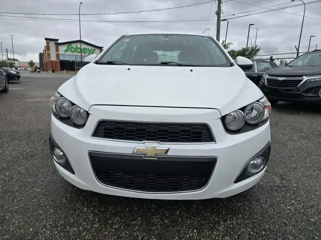 2016 Chevrolet Sonic LT - BLUETOOTH, SUNROOF, FOLDING REAR SEATS - Photo 8