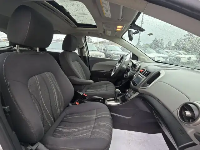 2016 Chevrolet Sonic LT - BLUETOOTH, SUNROOF, FOLDING REAR SEATS - Photo 12