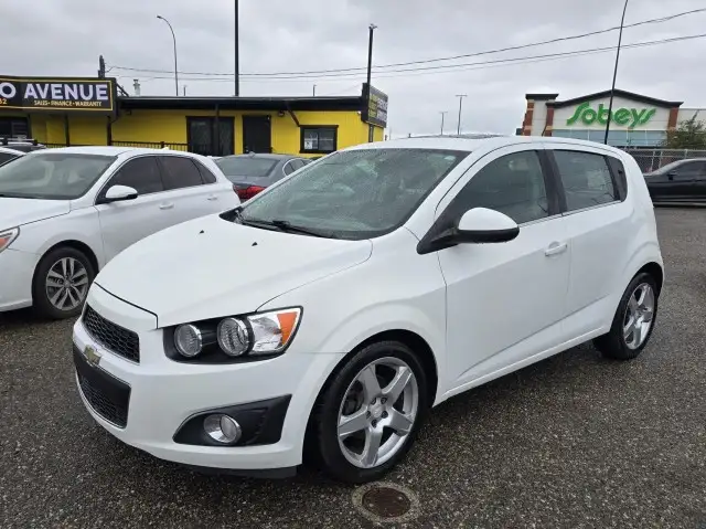 2016 Chevrolet Sonic LT - BLUETOOTH, SUNROOF, FOLDING REAR SEATS - Photo 19