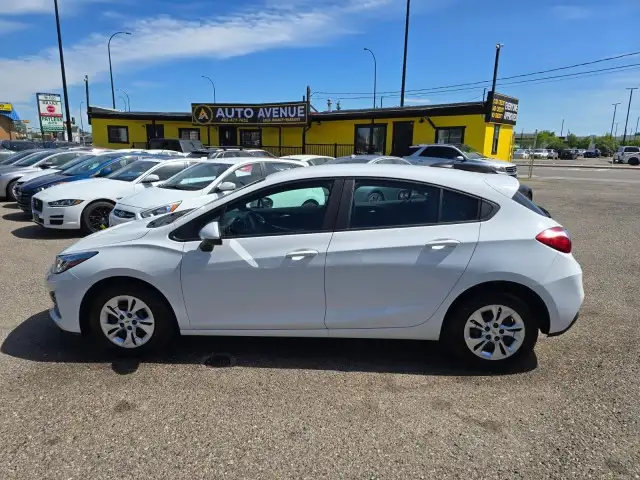 2019 Chevrolet Cruze LS - APPLE CARPLAY, ANDROID AUTO, 7 INCH TO - Photo 2