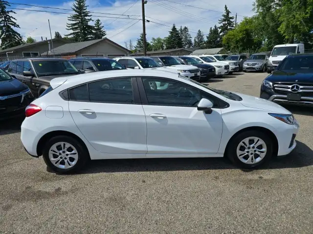 2019 Chevrolet Cruze LS - APPLE CARPLAY, ANDROID AUTO, 7 INCH TO - Photo 6
