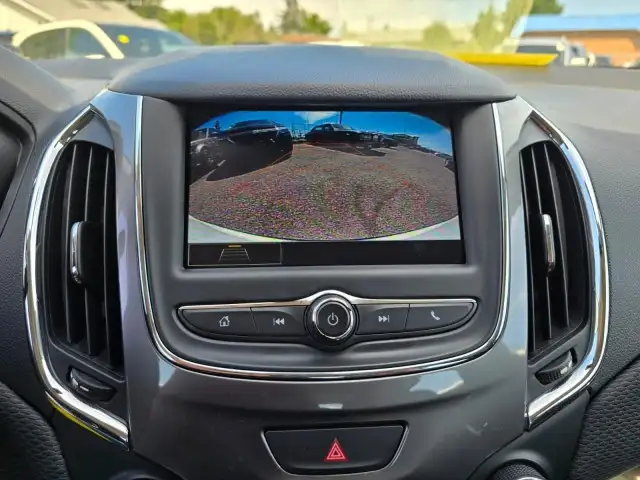 2019 Chevrolet Cruze LS - APPLE CARPLAY, ANDROID AUTO, 7 INCH TO - Photo 11