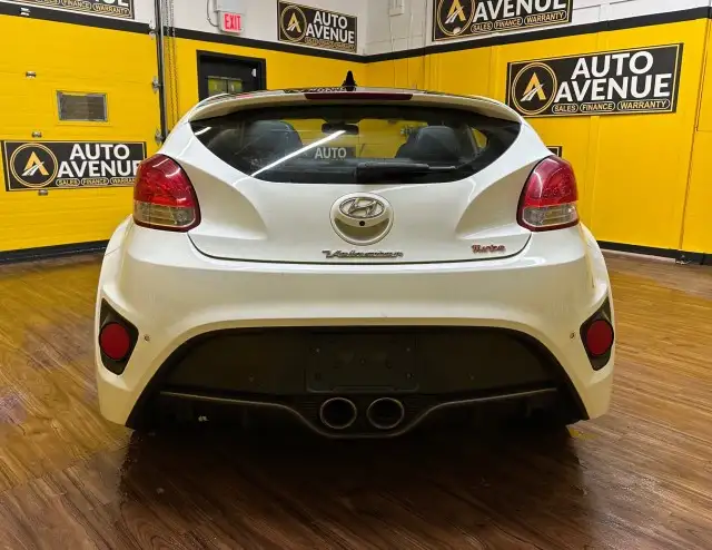2013 Hyundai Veloster Turbo - NAVI! LEATHER! SUNROOF! - Photo 4