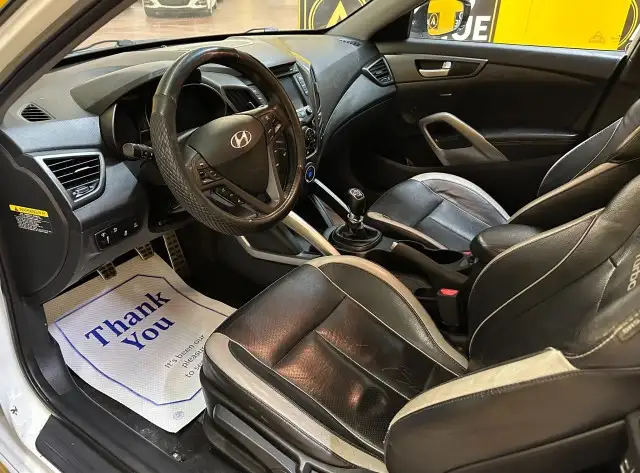 2013 Hyundai Veloster Turbo - NAVI! LEATHER! SUNROOF! - Photo 9