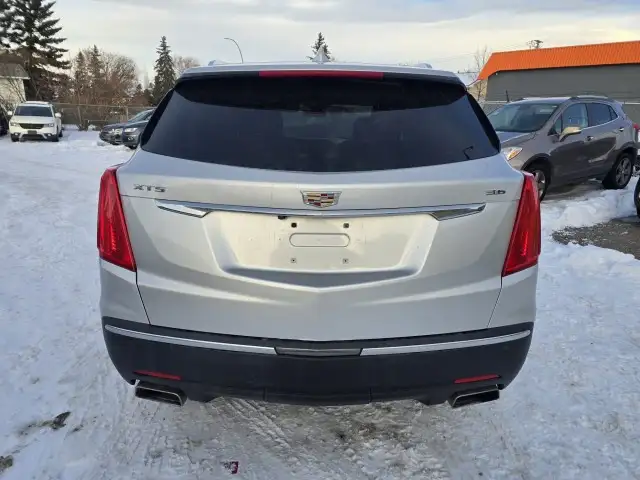 2018 Cadillac XT5 AWD - LUXURY 3.6 V6 SUV! LEATHER! SUNROOF! - Photo 4