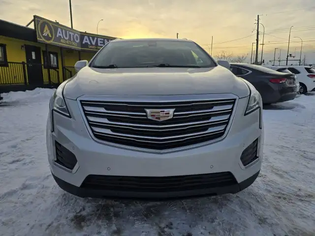2018 Cadillac XT5 AWD - LUXURY 3.6 V6 SUV! LEATHER! SUNROOF! - Photo 8