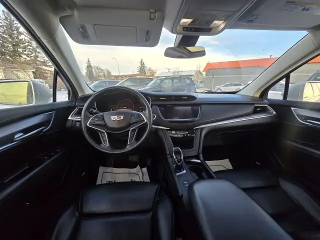 2018 Cadillac XT5 AWD - LUXURY 3.6 V6 SUV! LEATHER! SUNROOF! - Photo 11