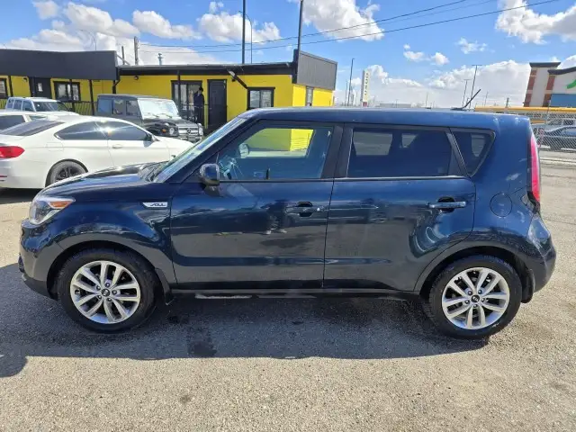 2017 Kia Soul EX - PREMIUM AUDIO SYSTEM - Photo 2