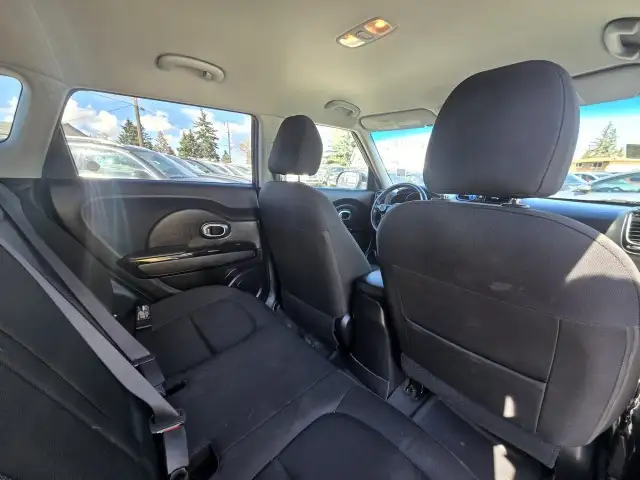 2017 Kia Soul EX - PREMIUM AUDIO SYSTEM - Photo 11