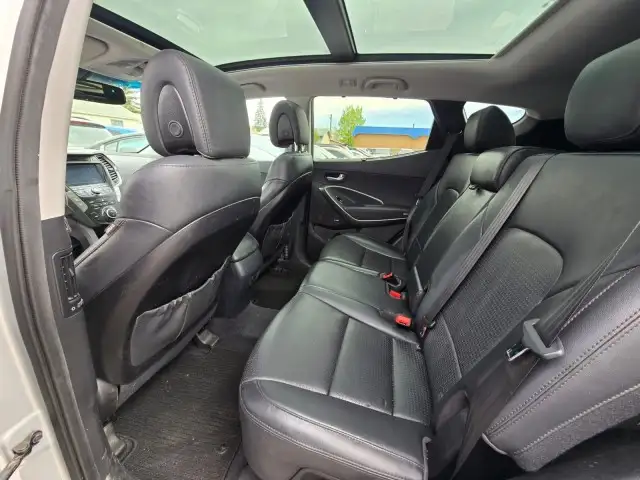 2014 Hyundai Santa Fe Sport Limited - MASSIVE MOONROOF, VOICE AC - Photo 9