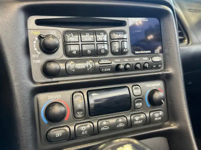 2002 Chevrolet Corvette 60,000 Original Kilometres|| Excellen... - Photo 16