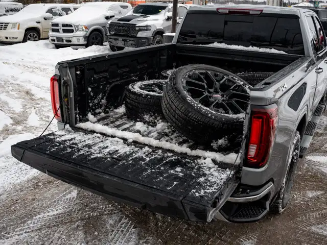 2025 GMC Sierra 1500 SLT - Photo 8