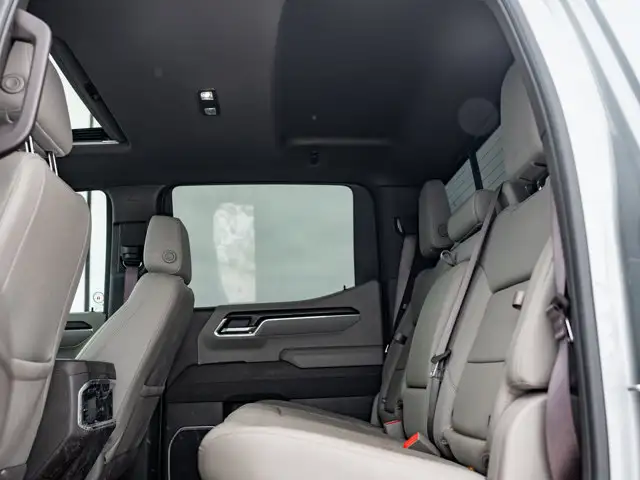 2025 GMC Sierra 1500 SLT - Photo 16