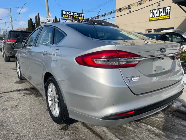 2018 Ford Fusion SE - Photo 7