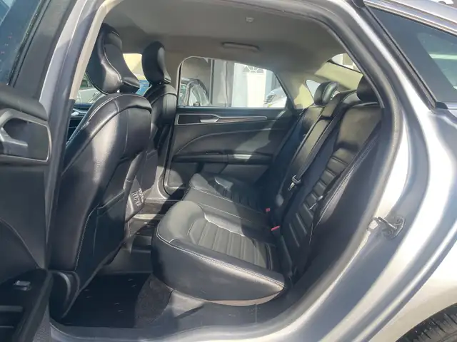 2018 Ford Fusion SE - Photo 8