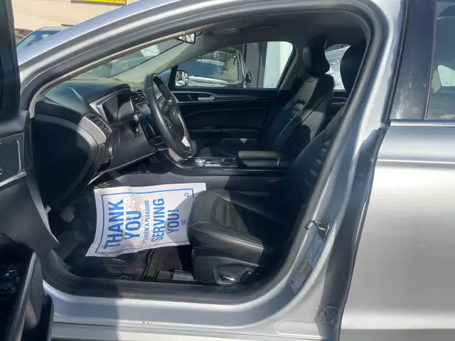 2018 Ford Fusion SE - Photo 9