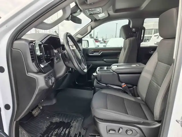 2025 Chevrolet Silverado 1500 LT True North 5.3L - Photo 8