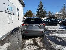 2024 Toyota RAV4 XLE - Photo 4