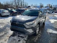 2024 Toyota RAV4 XLE - Photo 6