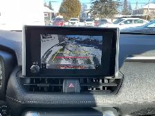 2024 Toyota RAV4 XLE - Photo 16