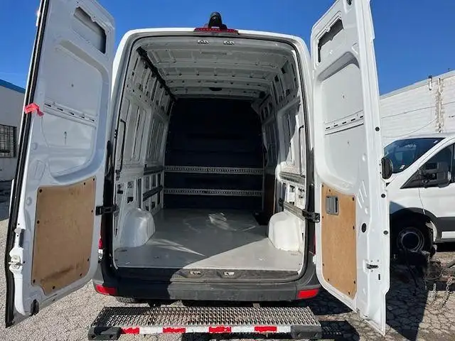 2017 Mercedes-Benz Sprinter 2500 V6 144' - Photo 2