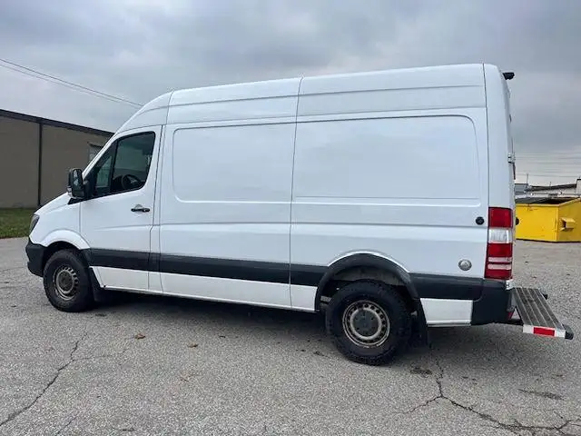 2017 Mercedes-Benz Sprinter 2500 V6 144' - Photo 4