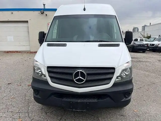 2017 Mercedes-Benz Sprinter 2500 V6 144' - Photo 9