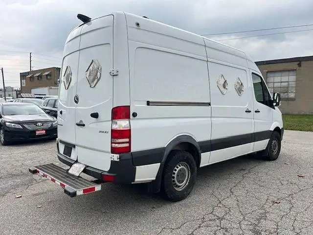 2017 Mercedes-Benz Sprinter 2500 V6 144' - Photo 11