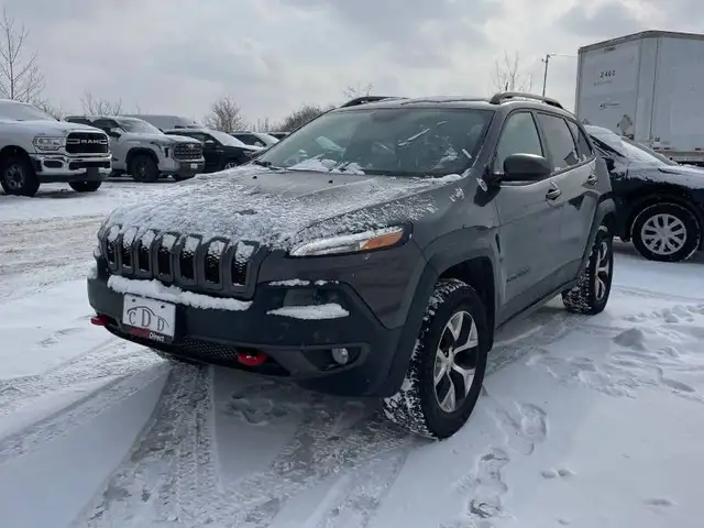 2016 JEEP CHEROKEE TRAILHAWK | 4WD | CLEAN CARFAX - Photo 2
