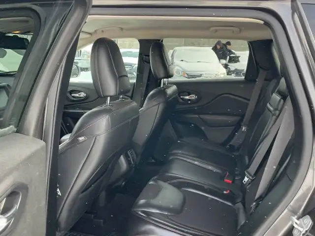 2016 JEEP CHEROKEE TRAILHAWK | 4WD | CLEAN CARFAX - Photo 7