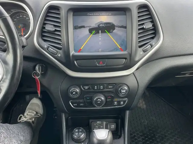 2016 JEEP CHEROKEE TRAILHAWK | 4WD | CLEAN CARFAX - Photo 8