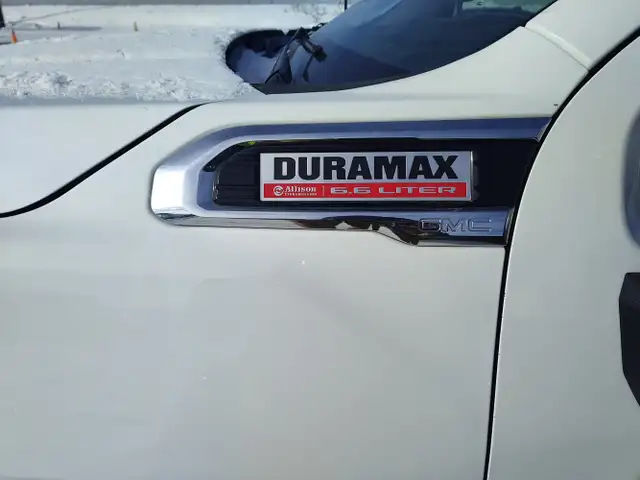 2022 GMC Sierra 3500HD - Photo 35