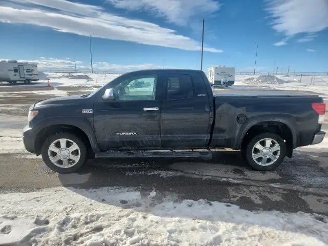 2012 Toyota Tundra - Photo 2