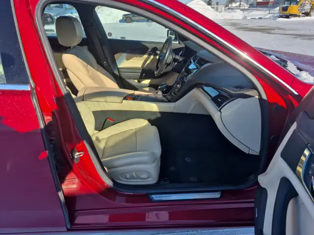 2018 Cadillac CTS - Photo 32