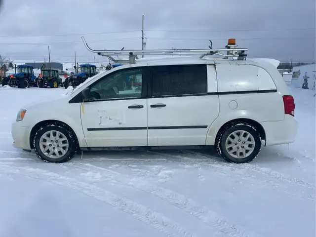 2015 Ram C/V - Photo 2