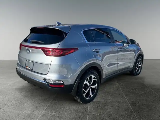 2021 Kia Sportage LX - Photo 8