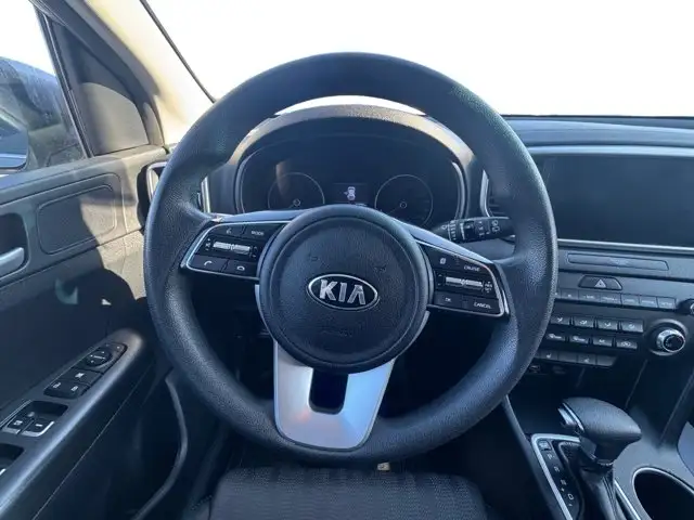 2021 Kia Sportage LX - Photo 13