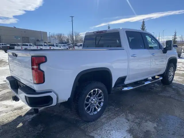 2026 Chevrolet Silverado 3500HD - Photo 20