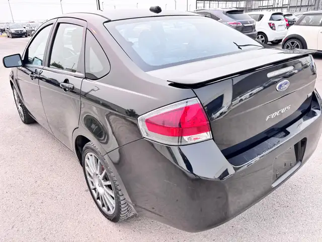 2010 Ford Focus SES : Cruis Control - Photo 6
