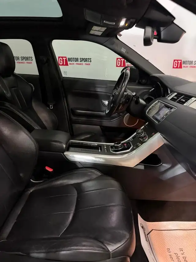 2017 Land Rover Evoque SE - Photo 6